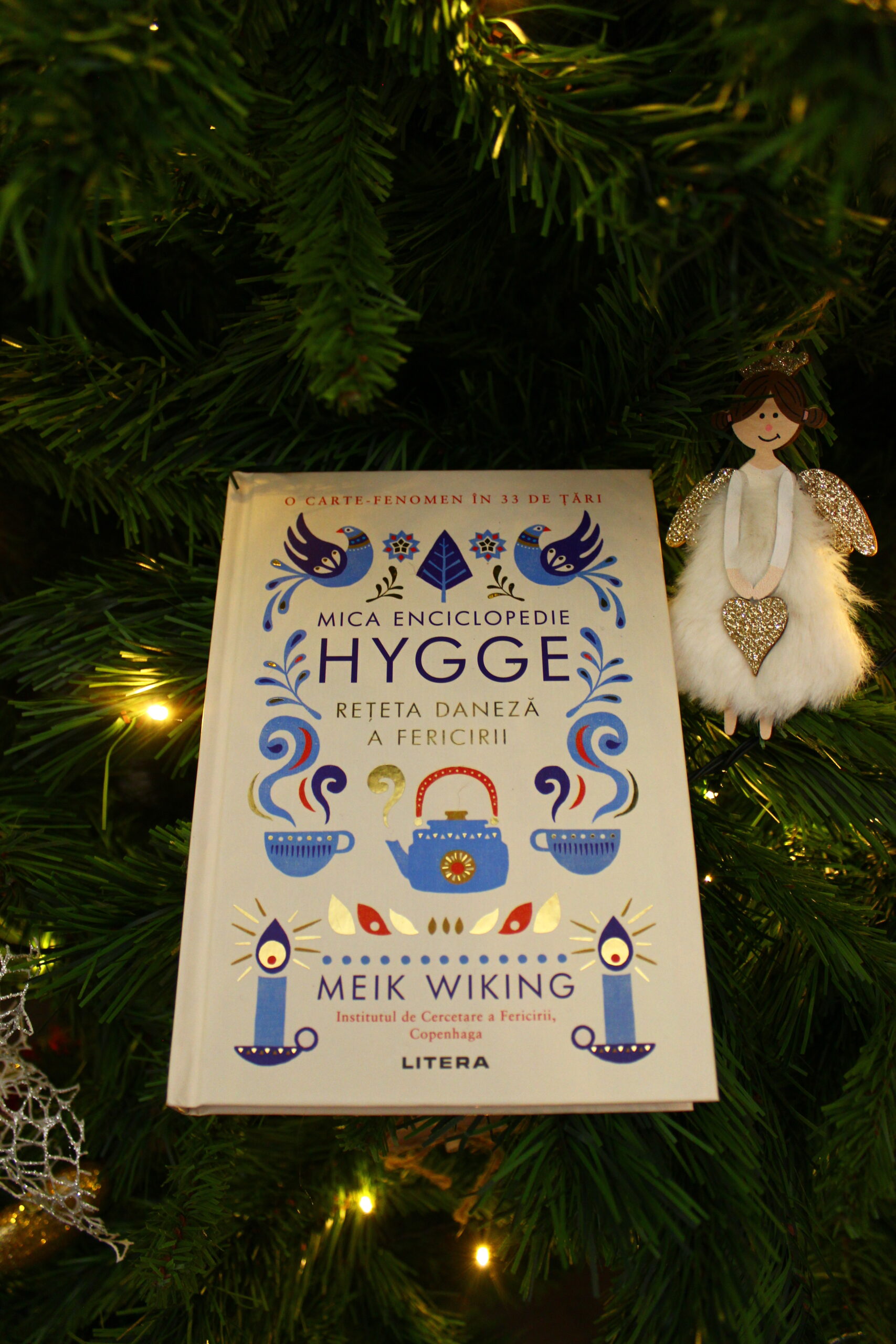 Recenzie: Mica Enciclopedie Hygge. Rețeta daneză a fericirii- Meik Wiking
